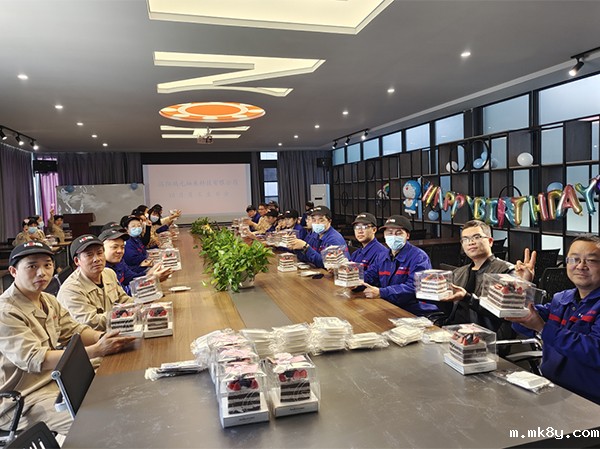 鸿元生日会 | 时光流淌，一岁一礼